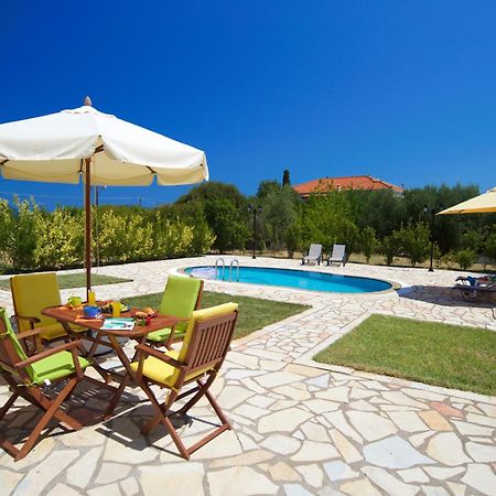 Iliachtides Villas Karavomylos Rom bilde