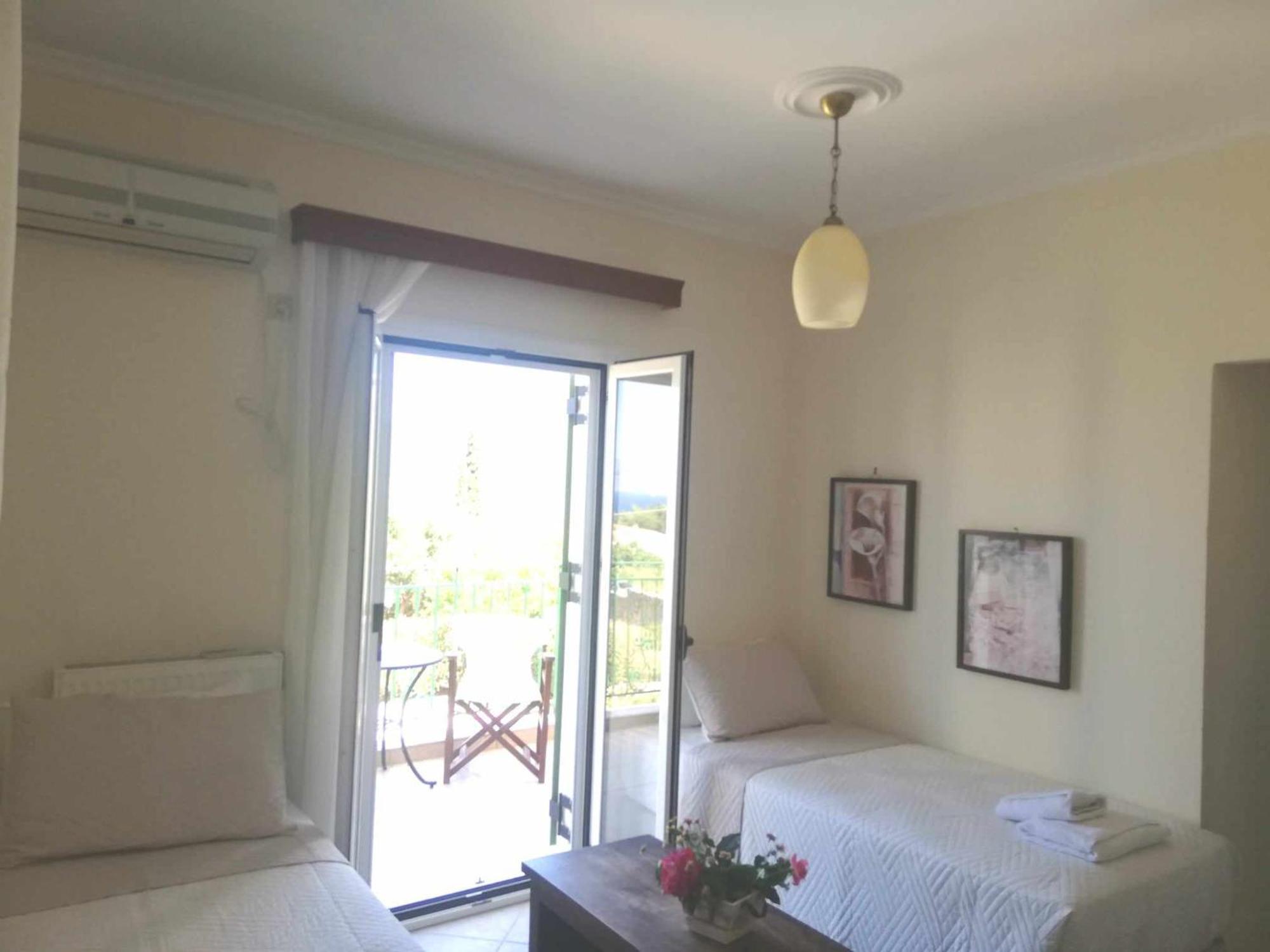 Iliachtides Villas Karavomylos Eksteriør bilde