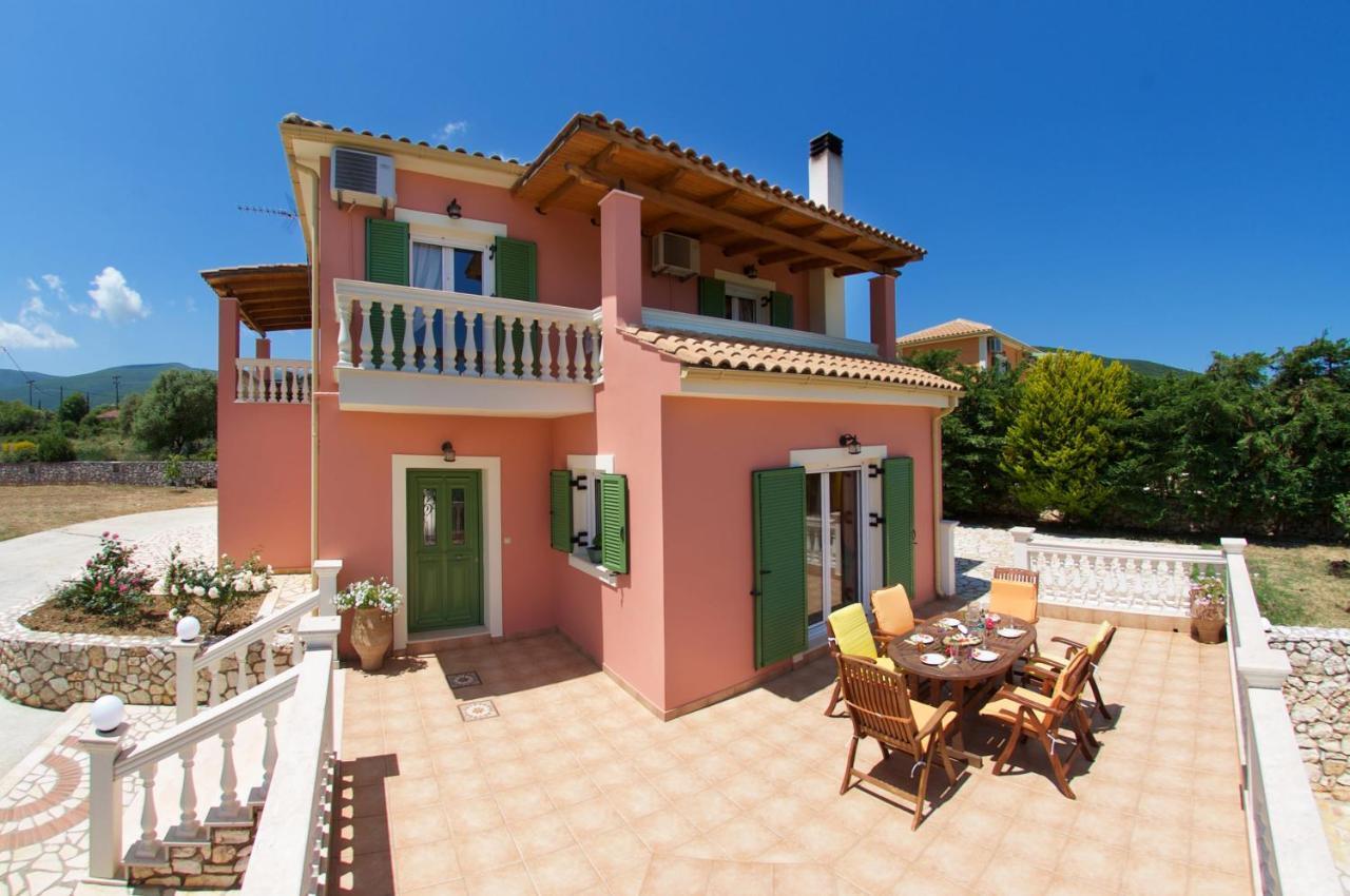 Iliachtides Villas Karavomylos Rom bilde